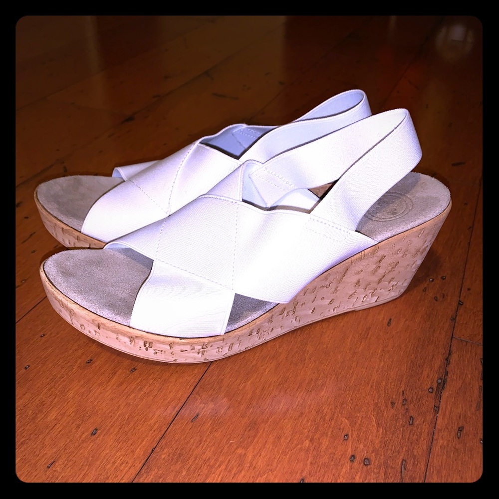 NWT Charleston wedge